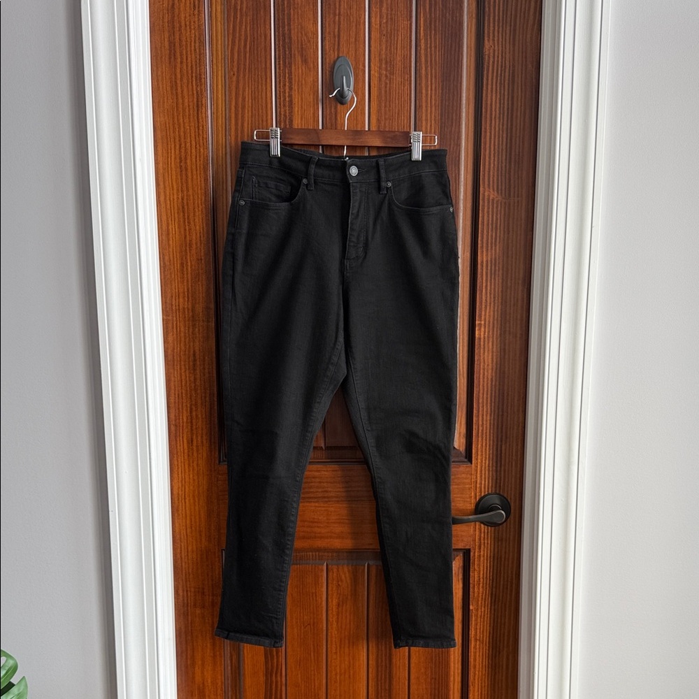 LOFT Women's Black Curvy Skinny Jeans